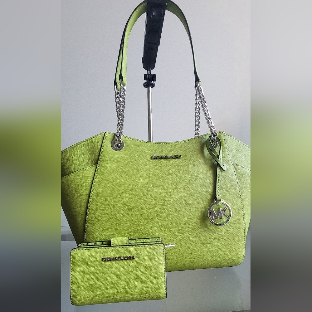 Michael Kors Purse and Wallet bundle saffiano leather color lime